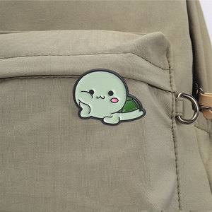 Ensemble d'épingles en émail tortue kawaii mignonnes, adorables broches tortue de dessin animé pour la décoration de sac à dos - Product Image 4