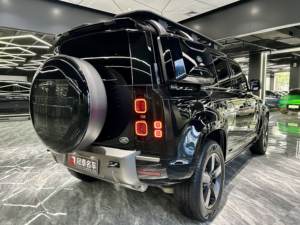 Land <span class=keywords><strong>Rover</strong></span> <span class=keywords><strong>Defender</strong></span> 3.0T P400 X-DYNAMIC HSE Premium, Vehículo Todoterreno con Tracción en las Cuatro Ruedas, Volante a la Izquierda, Interior Oscuro, Asientos de Cuero - Product Image 5