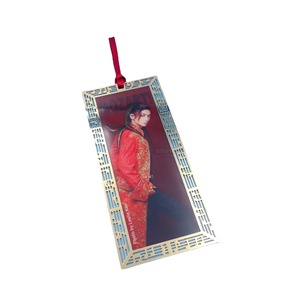 Marcapáginas Metálico con Diseño de Personaje de Anime, Dorado, 80x45mm, Diseño Hueco Transparente, Papelería - Product Image 5