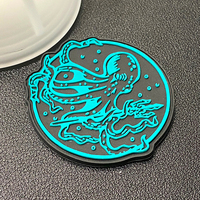 Patchs en PVC souple 3D personnalisables en forme de cœur, d'étoile et d'alphabet, avec adhésif 3M pour bouteilles d'eau et gobelets