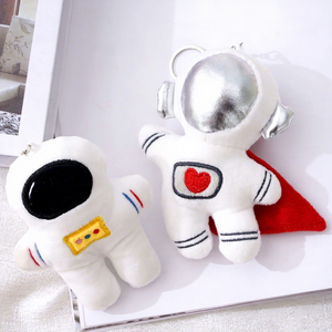 Porte-clés en peluche astronaute adorable de 4 pouces, jouets pour enfants, animaux en peluche, style dessin animé et <span class=keywords><strong>anime</strong></span>, très demandés pour machine à griffes - Product Image 1
