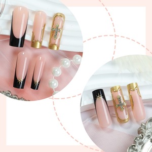 Uñas postizas largas tipo ataúd con punta francesa negra, diseño de cruz y estrellas, líneas irregulares, reutilizables, estilo gótico para fiestas. - Product Image 2