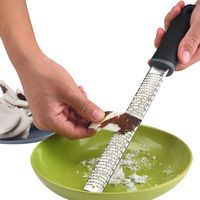 Râpe à fromage manuelle en acier inoxydable fin avec logo personnalisé, pour chocolat, parmesan, noix de coco, agrumes, citron, zeste de citron, usage intensif