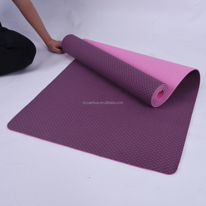 Tapis de yoga TPE noir <span class=keywords><strong>5</strong></span> <span class=keywords><strong>mm</strong></span> antidérapant, personnalisé, écologique, durable et recyclable, avec sangle de transport pour le fitness, l'exercice et le sport - Product Image 2
