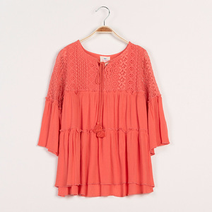 เสื้อเชิ้ตแบบใหม่สั่งทำพิเศษพร้อมปักชื่อแบรนด์บริษัท เสื้อคอวีผ้าลูกไม้สำหรับเด็กผู้หญิง มีสินค้าในสต็อกจำนวนมาก - Product Image 3