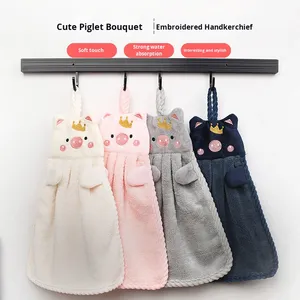 Simpatico cartone animato coreano salvadanaio ricamato in velluto corallo asciugamano da bagno assorbente ed elegante per uso domestico in cucina - Product Image 2