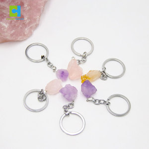 Llavero de moda con mosquetón de acero inoxidable y cristal de cuarzo natural, con piedra preciosa irregular en bruto envuelta en alambre, ligero, para mujer, con propiedades curativas - Product Image 5