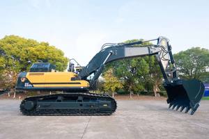 Pelle sur chenilles d'occasion Hyundai HX550L de 50 tonnes Machine de terrassement lourde à bas prix - Product Image 2