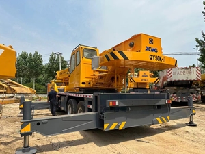 Grue mobile d'occasion fiable de 50 tonnes avec moteur de 266 kW, châssis à 3 essieux, Poids total autorisé en ordre équilibré (PTO) de 40,4 tonnes pour travaux de levage et de gréage industriels - Product Image 3