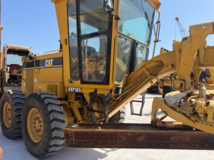 Motoniveladora Caterpillar 140H Usada de Alto Rendimiento, Motoniveladora Original CAT 140H con Plataforma de 14 pies en Venta - Product Image 4
