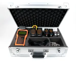 HLS OEM Handgehaltener Klemm-LCD-Ultraschall-Durchflussmesser aus Aluminiumlegierung für Schmiermittel, Kraftstoff, Hydrauliköl mit CE-Zulassung und +/-1% Genauigkeit - Product Image 1