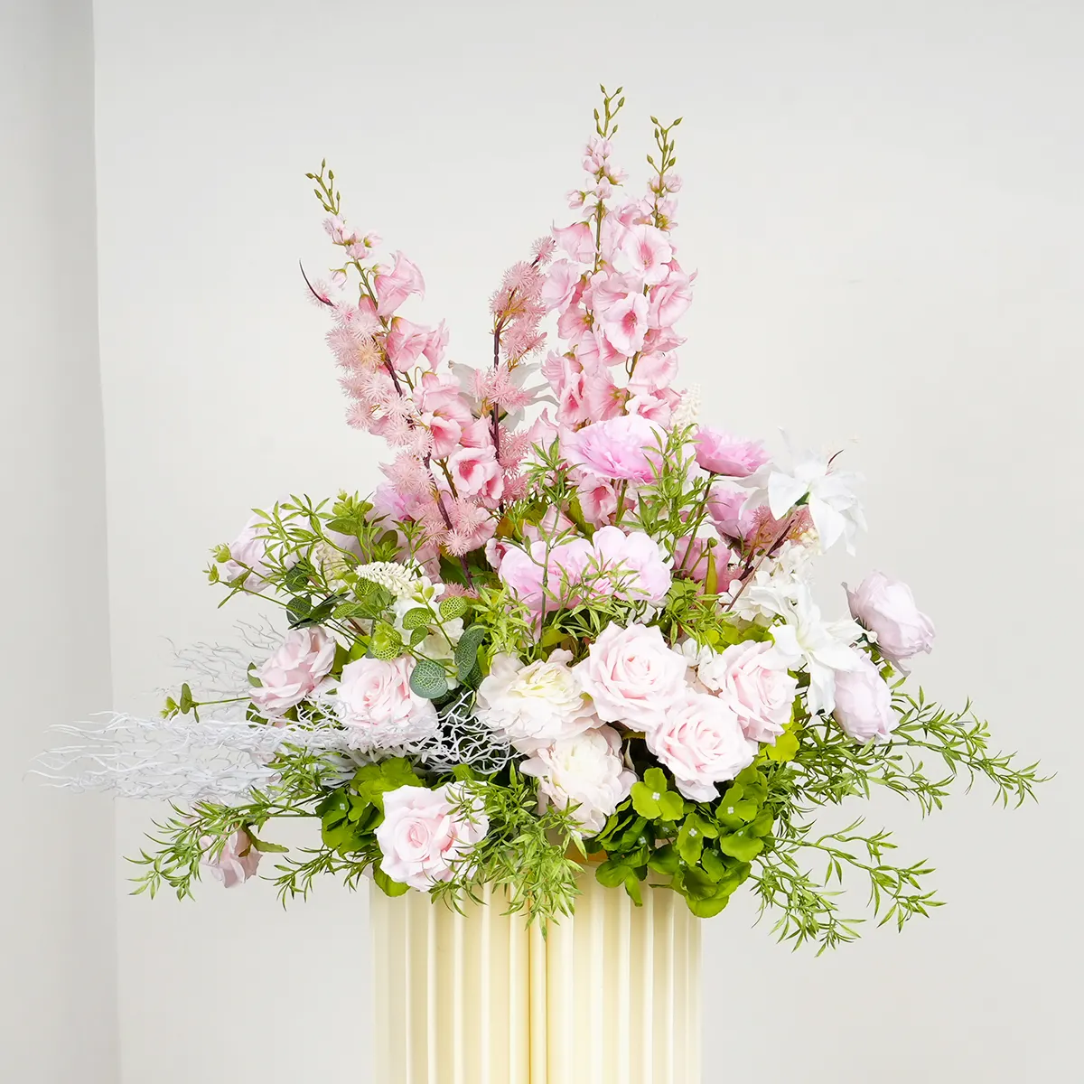 Yedodo 2024 새로운 아이디어 제품 멋진 꽃 테이블 중앙 장식 스탠드 실크 꽃꽂이 및 배경 웨딩 장식