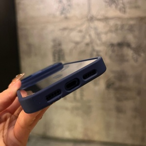 Nuevas Fundas Magnéticas Transparentes para iPhone 17 15 16 Pro Max con Soporte Metálico Oculto para Lentes, Parachoques Antigolpes y Cubierta Trasera - Product Image 3