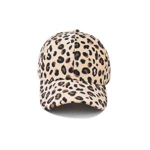 Casquette de baseball en velours côtelé imprimé léopard, nouvelle collection, chaude, tendance, pour activités de plein air, pour femmes et hommes - Product Image 5