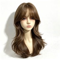 Perruque synthétique longue ondulée brun clair avec frange aérienne, effet volumineux et dégradé, résistante à la chaleur, pour tête entière
