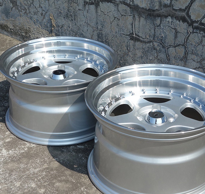 値下げしました！再塗装済み 日産 純正15インチ シルバー 多スポークホイール Hdba2bf6c64b04b6eb01139a126859