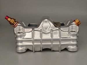 Piezas de Motocicleta CNC, Caliper de Freno de Alto Rendimiento de Aleación de Aluminio CNC al por Mayor, Edición de Carreras con Rotor Grande - Product Image 5