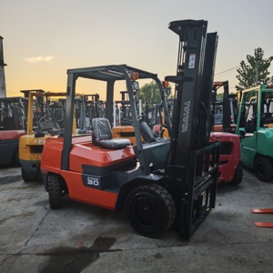 รถยก LPG มือสองสำหรับขายในเซี่ยงไฮ้ ขนาด 3 ตัน รุ่น FD30 พร้อมอุปกรณ์ไฮดรอลิกย้ายด้านข้างและยางตัน - Product Image 4