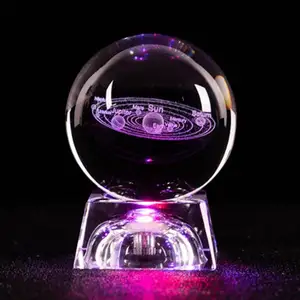 Honor Of Crystal Bola Kristal Dekoratif Buatan 3d Laser Engraving Bola Kristal Salju dengan Dasar