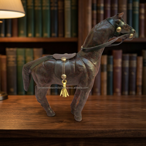 Caballos Decorativos de Cuero Ecológico Color Marrón Oscuro para Mesa, Ideales para Restaurantes, Hoteles, Oficinas, Hogares y Salas de Estar - Product Image 2