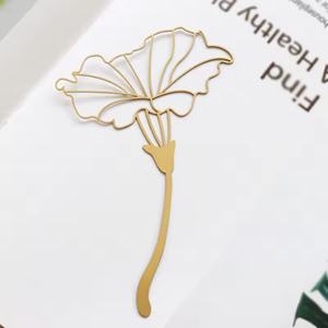 Nouveaux marque-pages en métal émaillé, designs personnalisés, exquis et élégants, avec pompons, pour cadeaux promotionnels - Product Image 3