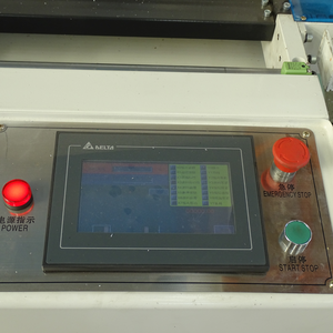 Sierra de corte automática CNC para conectores de esquina, para la fabricación de ventanas y puertas de aluminio y PVC/UPVC - Product Image 4