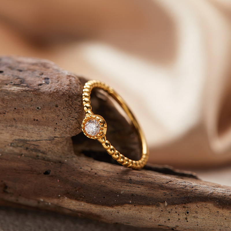 Moissanite di aprile