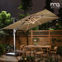 Meubles de jardin modernes résistants aux intempéries, table à manger, cadre en alliage d'aluminium, plateau en verre trempé, durable pour hôtel