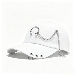 Gorra de Béisbol con Cadena y Pin Góticos, Gorro de Protección Solar con Anillos Metálicos para Hombres y Mujeres - Product Image 2