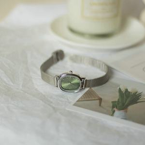 นาฬิกาข้อมือผู้หญิงแฟชั่นปี 2026 สแตนเลสกันน้ำ ควอตซ์ ดีไซน์คลาสสิกอเนกประสงค์ สำหรับขายส่ง - Product Image 4