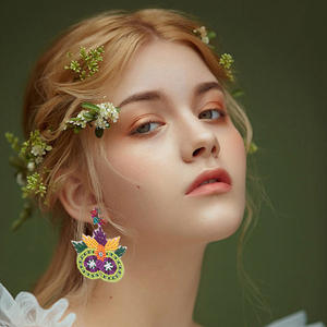 Pendientes tejidos máscara de Carnaval flor langosta flecos Color cuentas de arroz pendientes colgantes para mujeres Uionen 1857 - Product Image 6