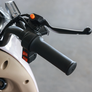 Low Speed EV Ride Different-the Trendiest Open Mini Electric Tricycle for Young Women with <strong>2</strong> <strong>Passengers</strong> - Product Image 4