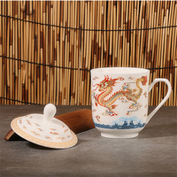 Tasse à thé en céramique de style chinois avec couvercle, motif lotus porte-bonheur, tasse florale bouddhiste tibétaine, ensemble de tasses à thé en porcelaine bleue et blanche