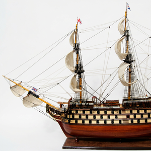 Maqueta Náutica HMS Victory de Latón y Madera, Hecha a Mano, Pintada, Estilo Europeo, Regalo Original, Alta Calidad, Vietnam - Product Image 1