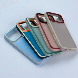 Coque de téléphone de luxe à trois couleurs contrastées et rainurée pour iPhone 17 16 15 Pro Max, avec bordure bicolore et design rainuré contrastant - Product Image 2