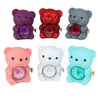 Boîte à fleurs décorative avec ours en peluche et rose éternelle, collier avec pendentif ours, boîtes à bijoux rotatives avec rose éternelle, cadeaux de Saint-Valentin en promotion