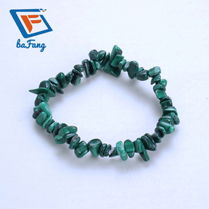 Venta al por mayor 5-8mm Chips sueltos pulsera de piedra Natural Irregular pequeñas cuentas pulseras elásticas para las mujeres - Product Image 6