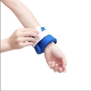 Correa de sujeción para muñeca, material de esponja, talla única, para uso médico - Product Image 1