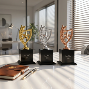 Trophée Étoile Personnalisé avec Gravure Textile Personnalisée, Moulage en Alliage de Zinc, Impression UV, Design Métallique Haut de Gamme pour Événements Sportifs - Product Image 1