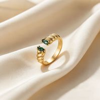 Bague en laiton plaqué or 14 carats avec pierre verte, bague ouverte torsadée, bague large et audacieuse à deux pierres pour femme, vente en gros