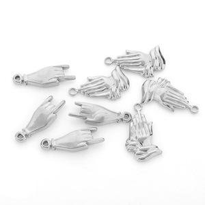 Colgante 3D de Acero Inoxidable con Gesto de Mano, Chapado en Oro, Amuleto de Amor y Bendición, Adorno de Joyería DIY - Product Image 5