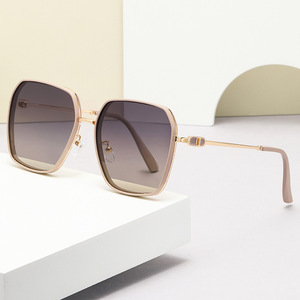 Lunettes de soleil carrées pour femmes, monture complète, polarisées, UV400, protection solaire, mode adulte - Product Image 2