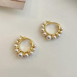 Nouvelles boucles d'oreilles élégantes et simples au design géométrique, en alliage plaqué or avec pierres en zircon, boucles d'oreilles tendance - Product Image 1