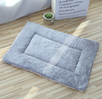 Canapé-lit carré pour animaux de compagnie, design luxueux, coussin respirant double face, double usage pour chien et chat, vente en gros, personnalisation prise en charge