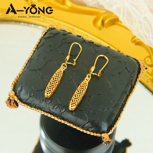 Vintage Dubai altın takılar takım hipoalerjenik olmayan kararmaz su geçirmez takı kolye gelin için 3 adet <span class=keywords><strong>Set</strong></span> - Product Image 5