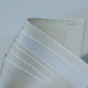 Fabrikpreis Maßgeschneiderte Logo-Gewebetiketten Damast-Satin Marken-Etiketten für Kleidung und Taschen Rechteckiges Muster Gewebetikett - Product Image 3