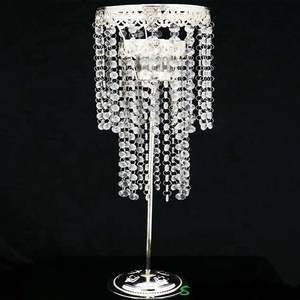 VENTE CHAUDE BOUGIE EN CRISTAL DE LUXE FINI EN ARGENT POUR MARIAGE MODERNE ET DÉCORATION À LA MAISON BOUGEOIR EN MÉTAL DE HAUTE QUALITÉ - Product Image 6