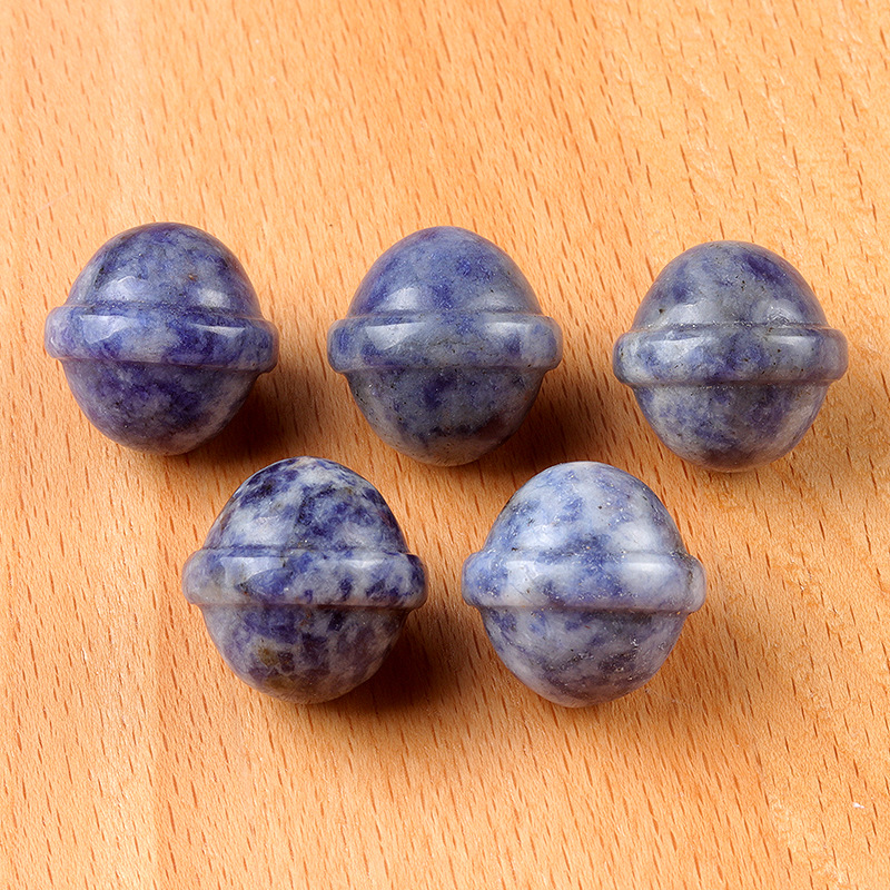 Pierre à taches bleues
