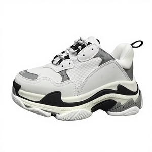 Basketball-style fashionable casual <b>shoes</b> with thick soles for heightening, walking <b>shoes</b> with luxurious brand customization. - Product Image 1