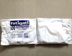 Gants <span class=keywords><strong>de</strong></span> <span class=keywords><strong>cuisine</strong></span> jetables <span class=keywords><strong>en</strong></span> <span class=keywords><strong>plastique</strong></span>, polyéthylène, pour la gestion des aliments - Product Image 3